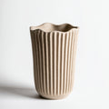 Jarrones-Cerámica-15x15x27 cm-Beige claro-Estilo escandinavo orgánico