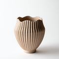 Jarrones-Cerámica-17x17x24 cm-Beige-Estilo orgánico contemporáneo